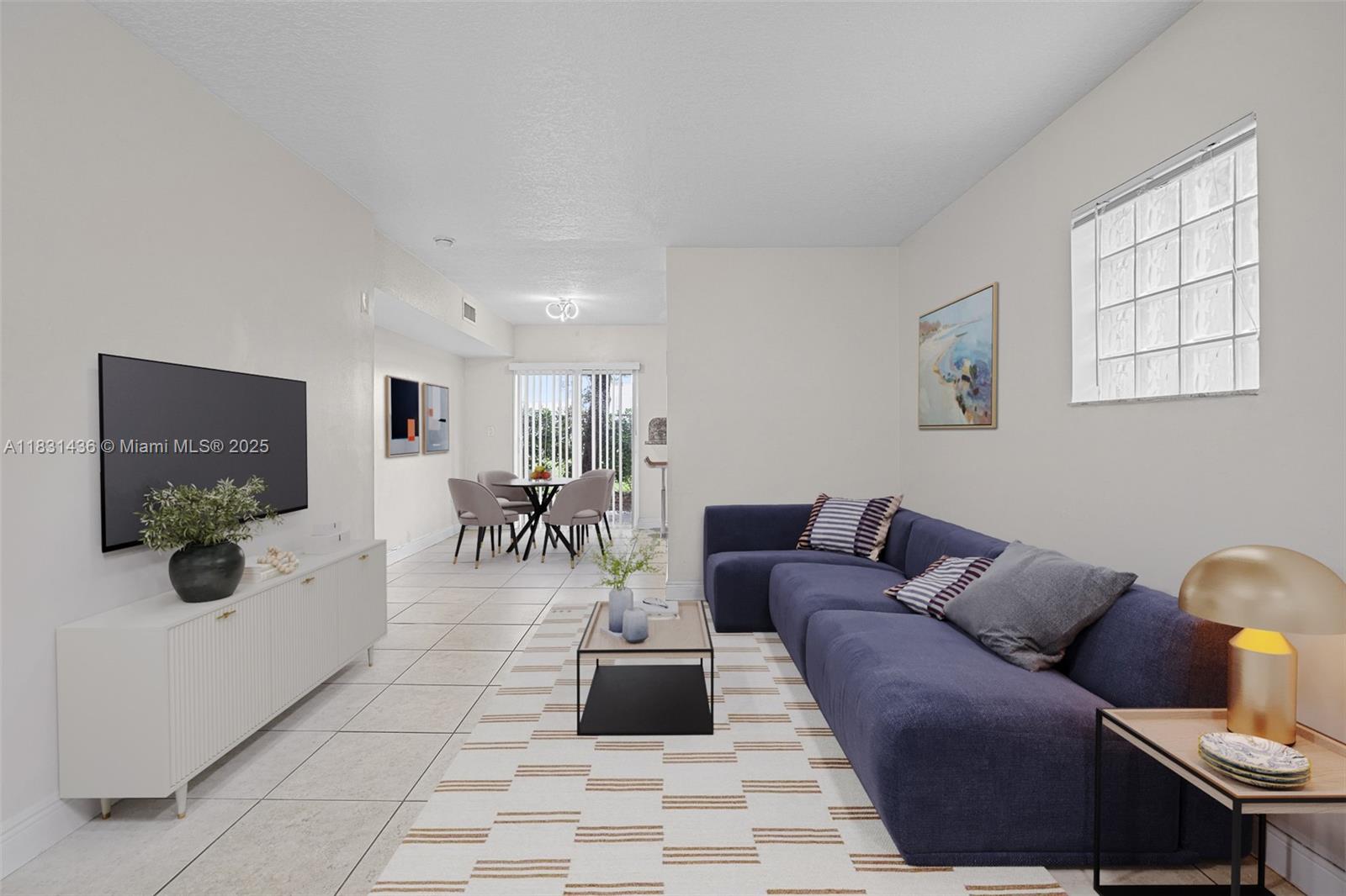 980 NE 33rd Ter 104