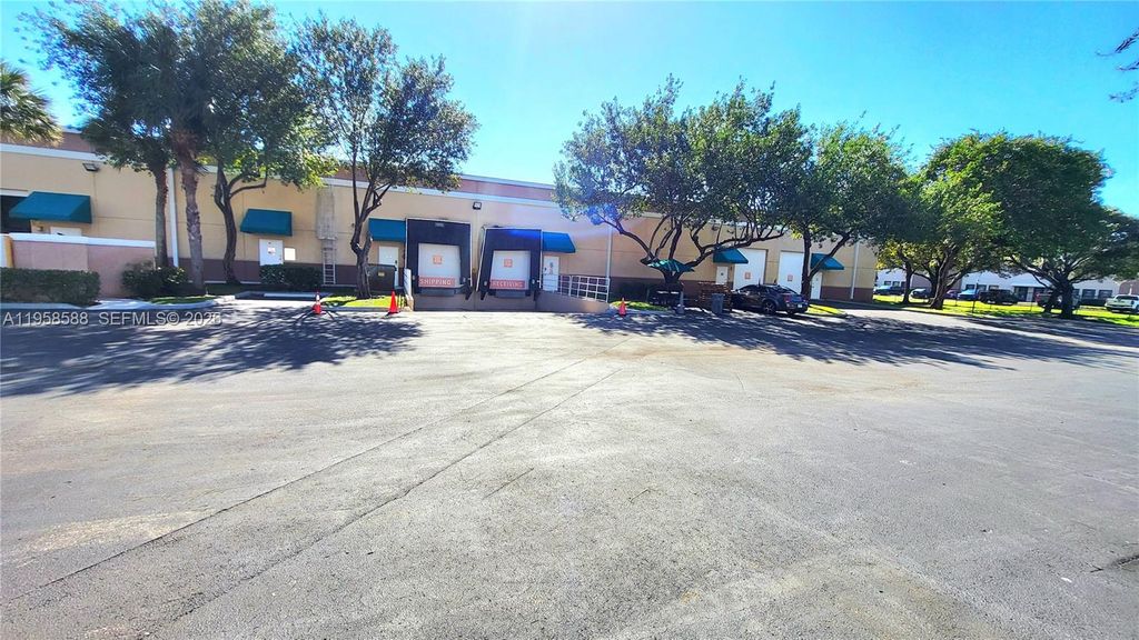 Photo of 74 SW 12 Ave #3,4,5, Dania Beach, FL 33004 (MLS # A11958588)