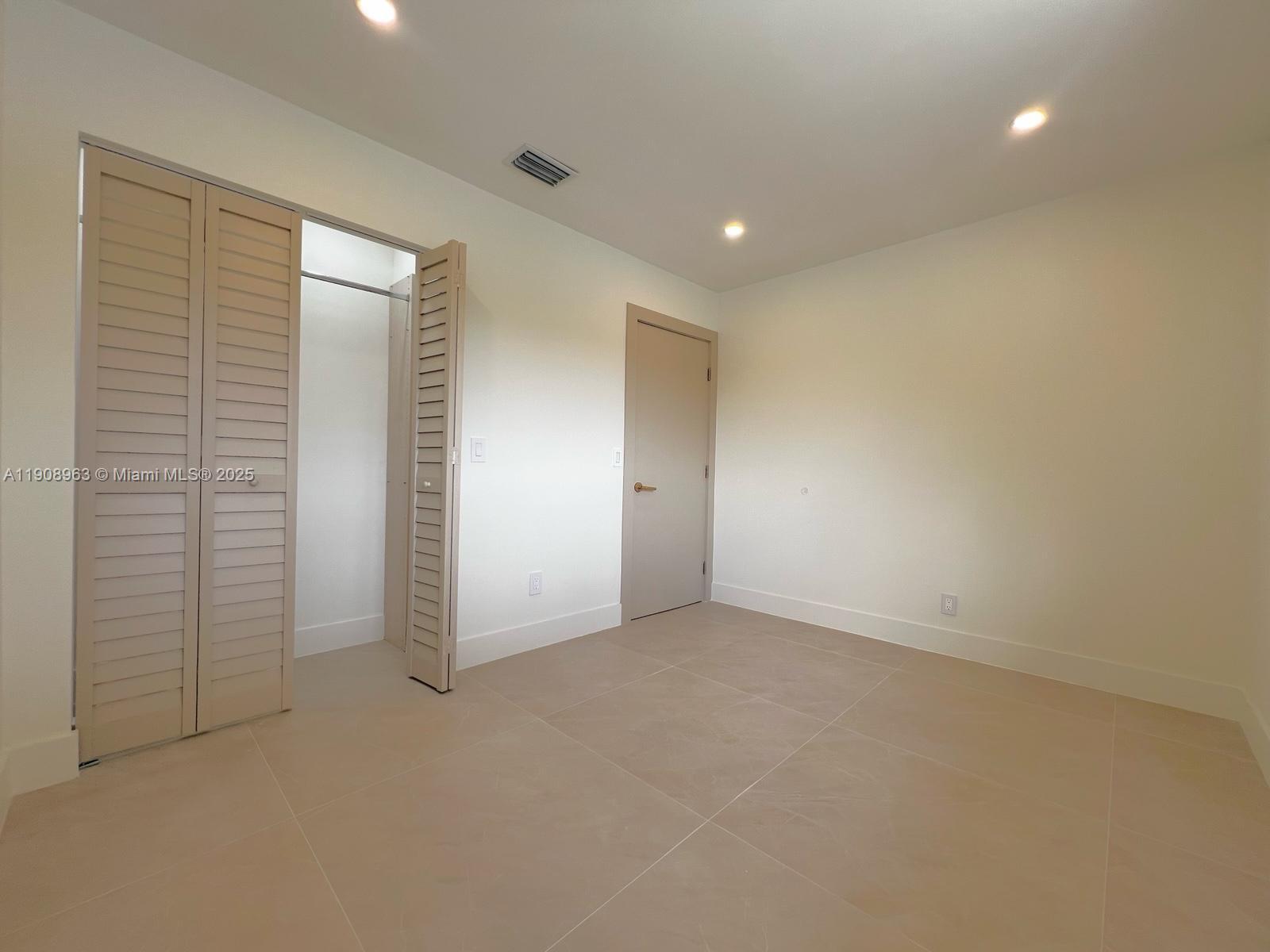 VILLA HOMES AT THE MOORS - Residential