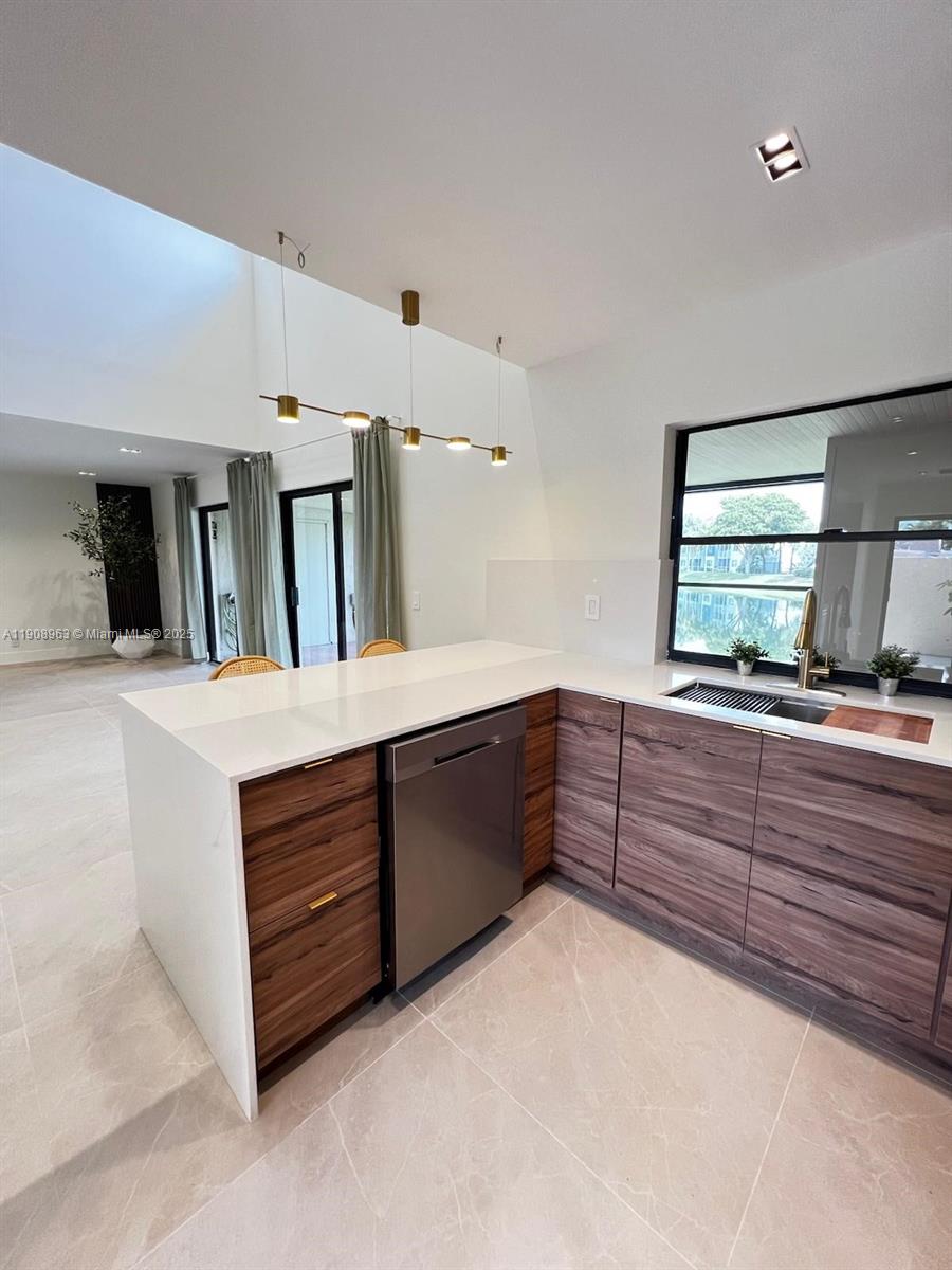 VILLA HOMES AT THE MOORS - Residential