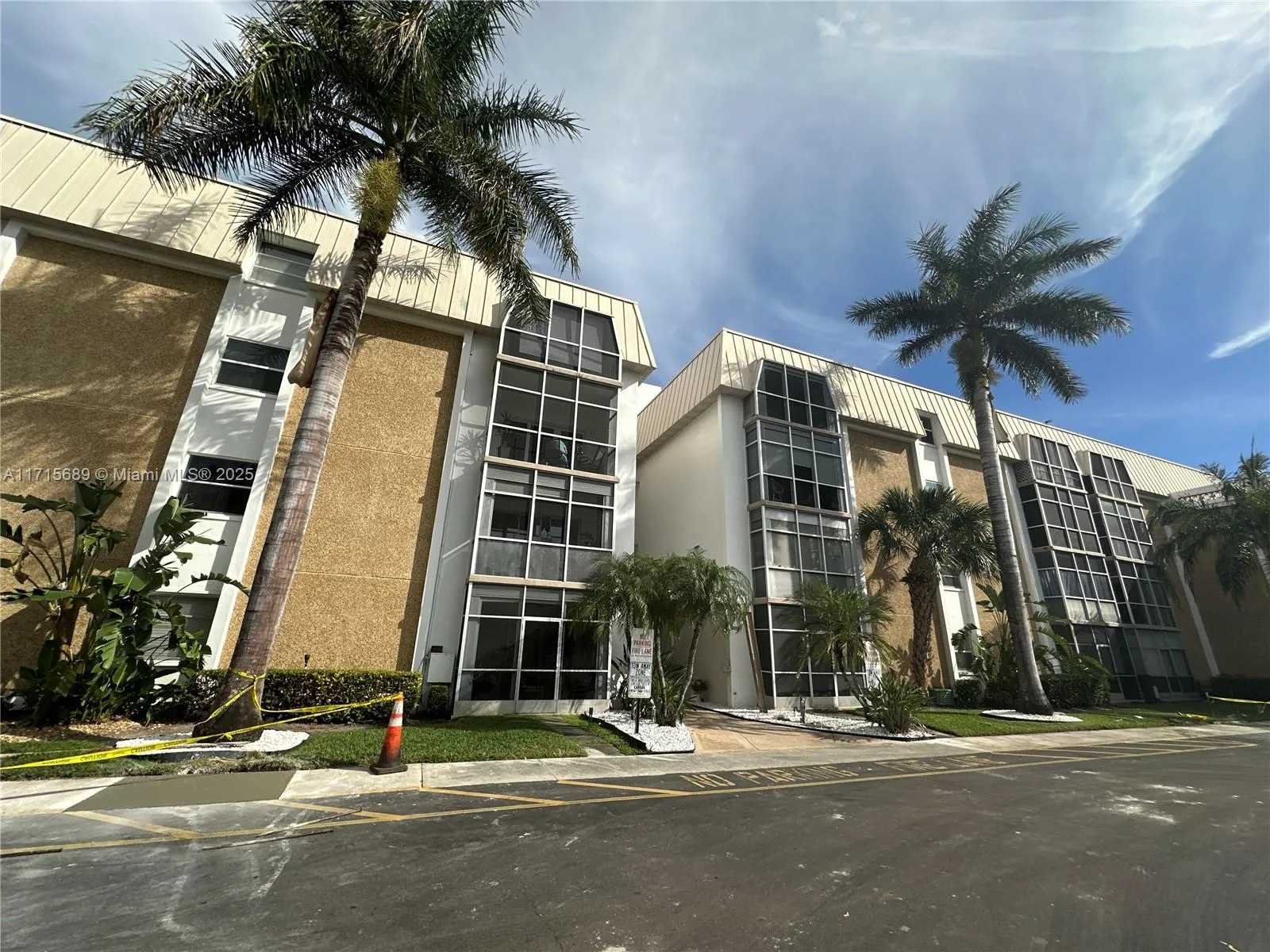 Oakland Park, Florida 33334, United States, 1 Bedroom Bedrooms, ,1 BathroomBathrooms,Residential,Active,22485