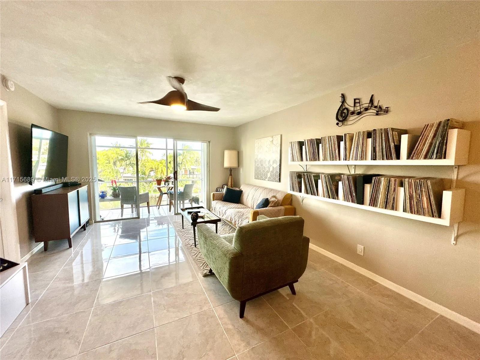 Oakland Park, Florida 33334, United States, 1 Bedroom Bedrooms, ,1 BathroomBathrooms,Residential,Active,22485
