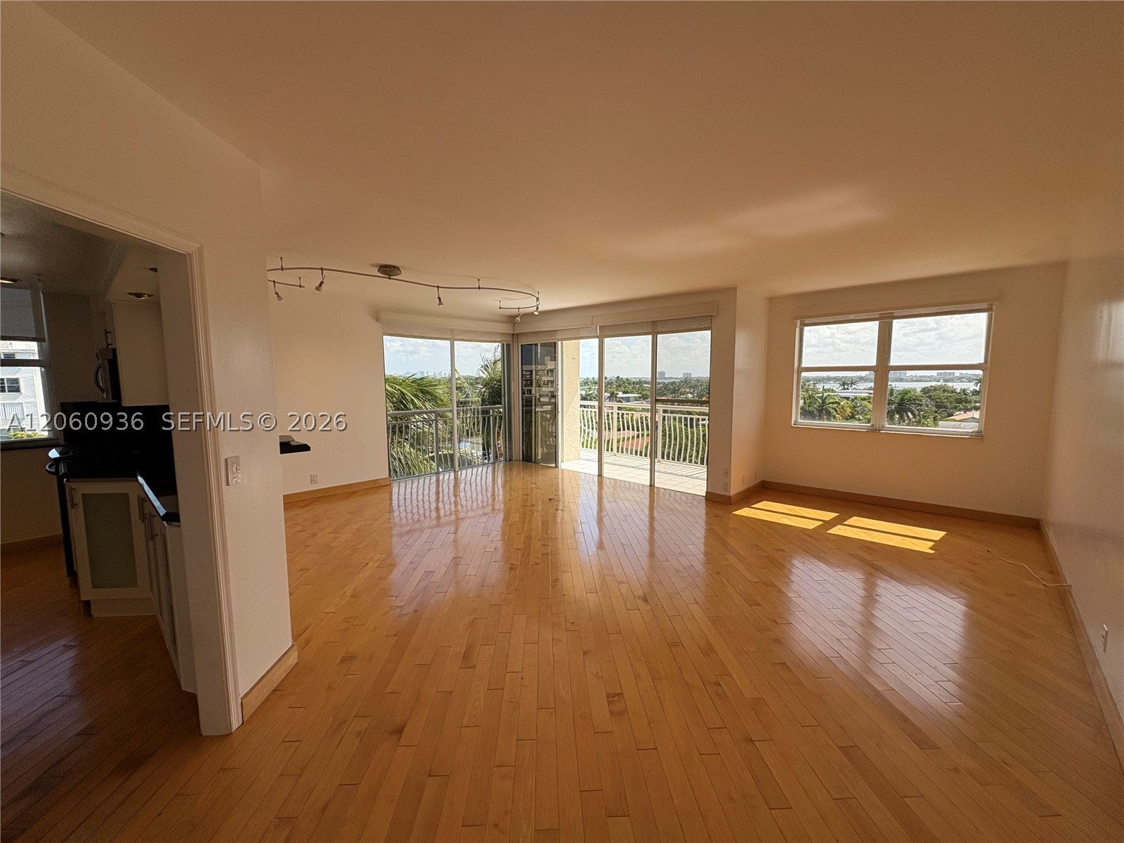 10140 W Bay Harbor Dr 603C