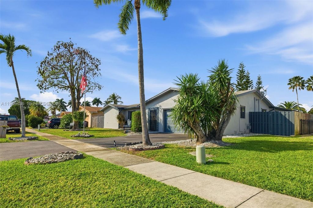 Photo of 11435 NW 41st St, Sunrise, FL 33323 (MLS # A11969436)