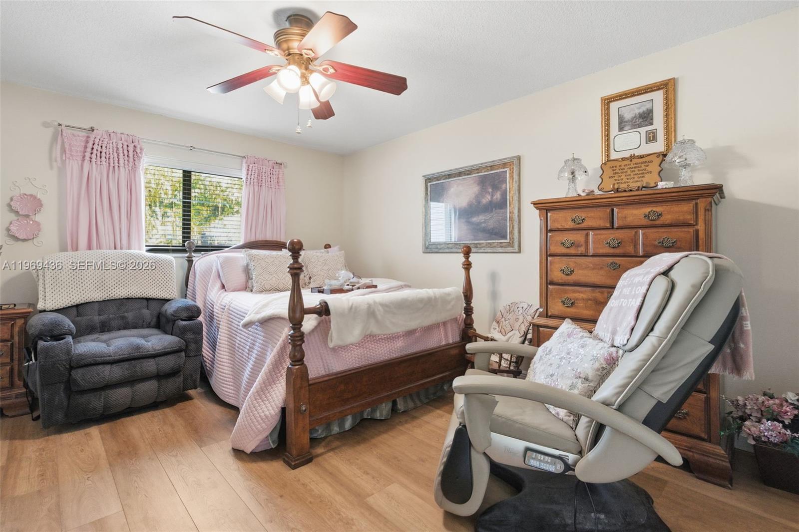 SUNRISE GOLF VLG SEC 24 - Residential