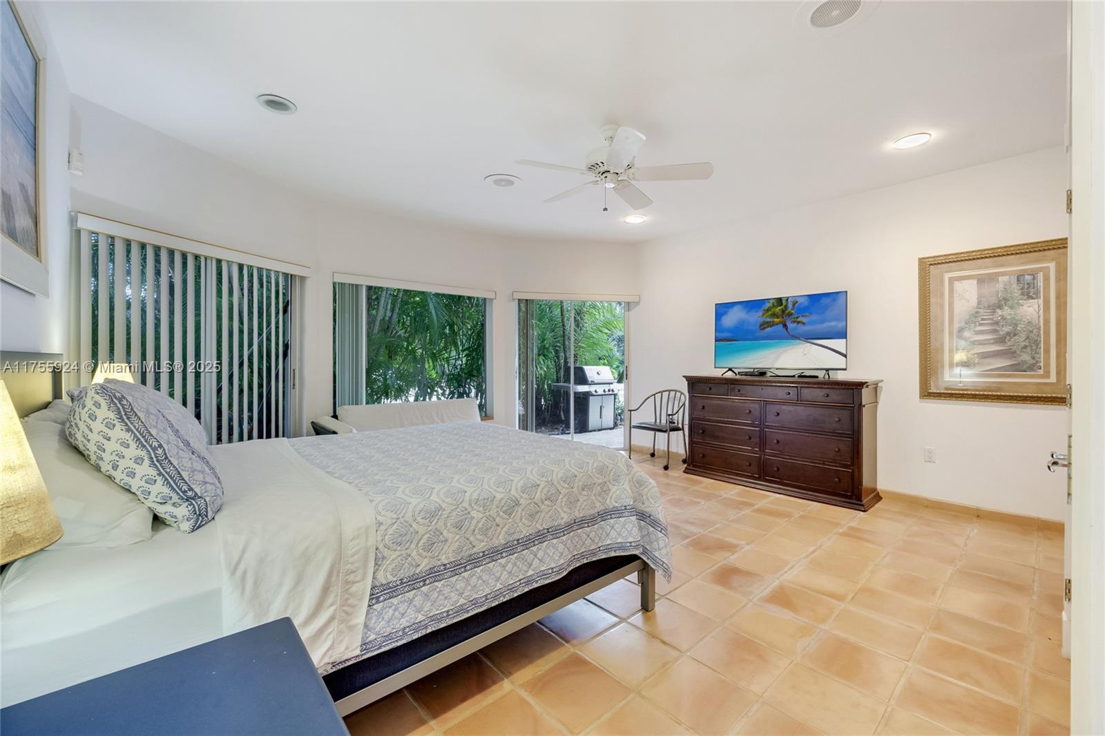 GOLDEN BEACH SEC D - Residential Lease