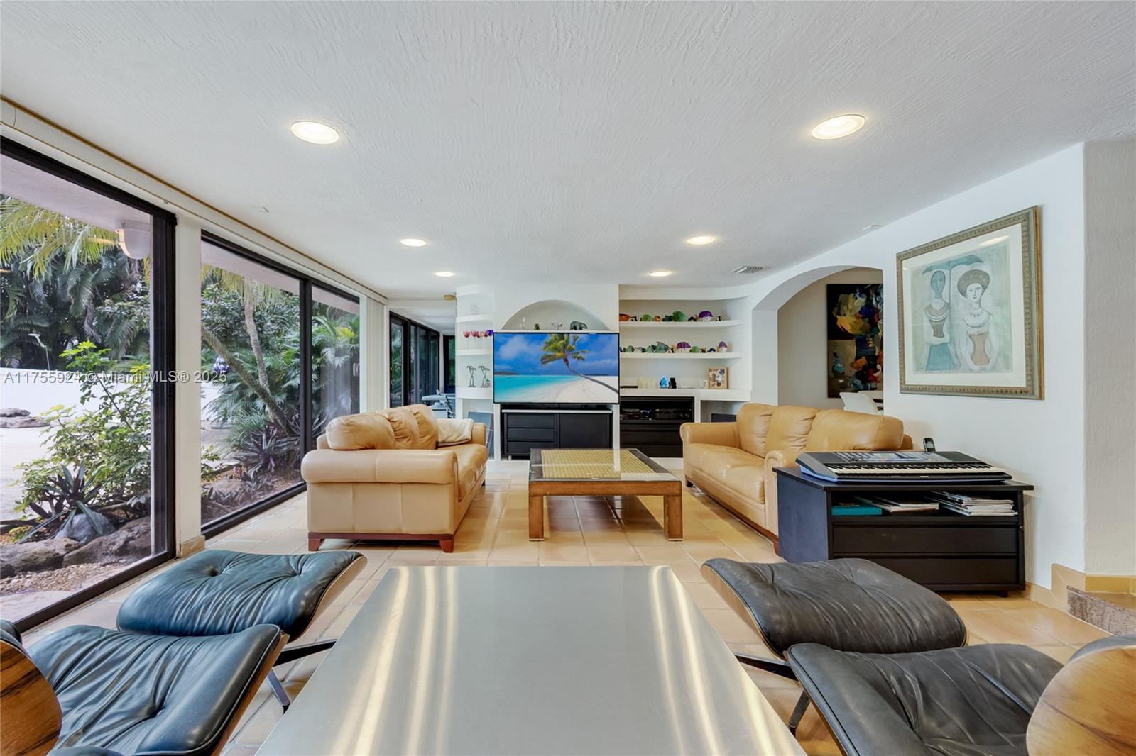 GOLDEN BEACH SEC D - Residential Lease