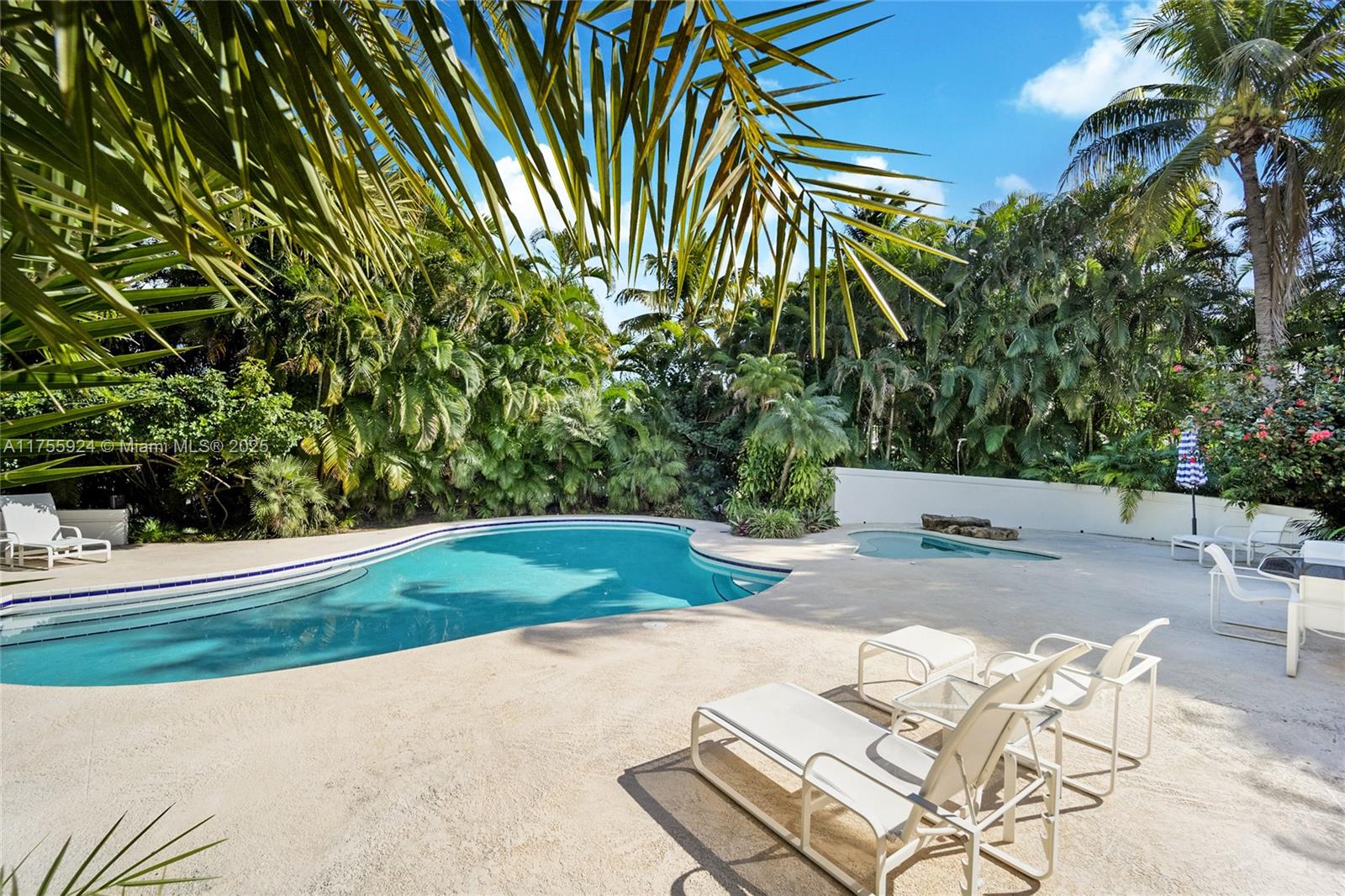 GOLDEN BEACH SEC D - Residential Lease