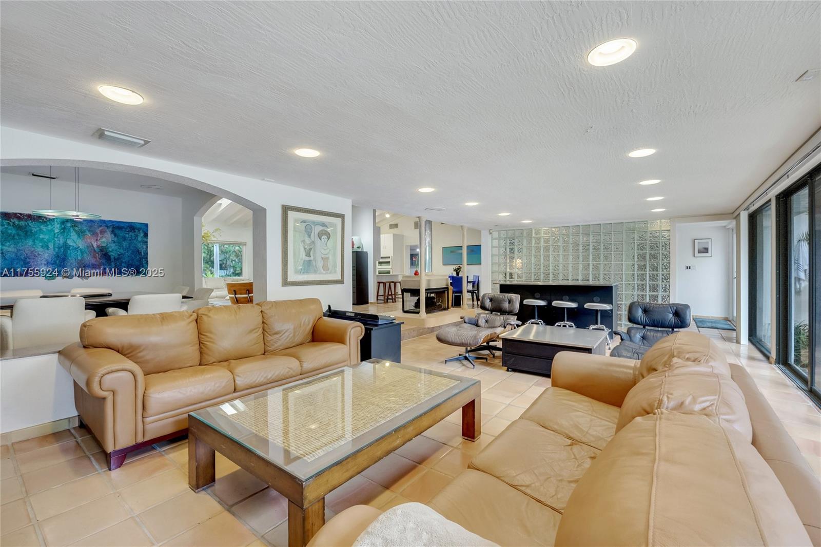 GOLDEN BEACH SEC D - Residential Lease