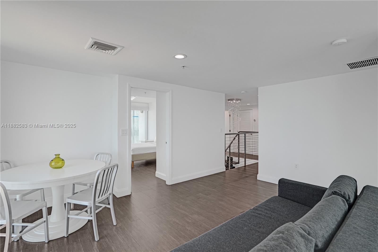 ELOQUENCE ON THE BAY COND - Residential Lease