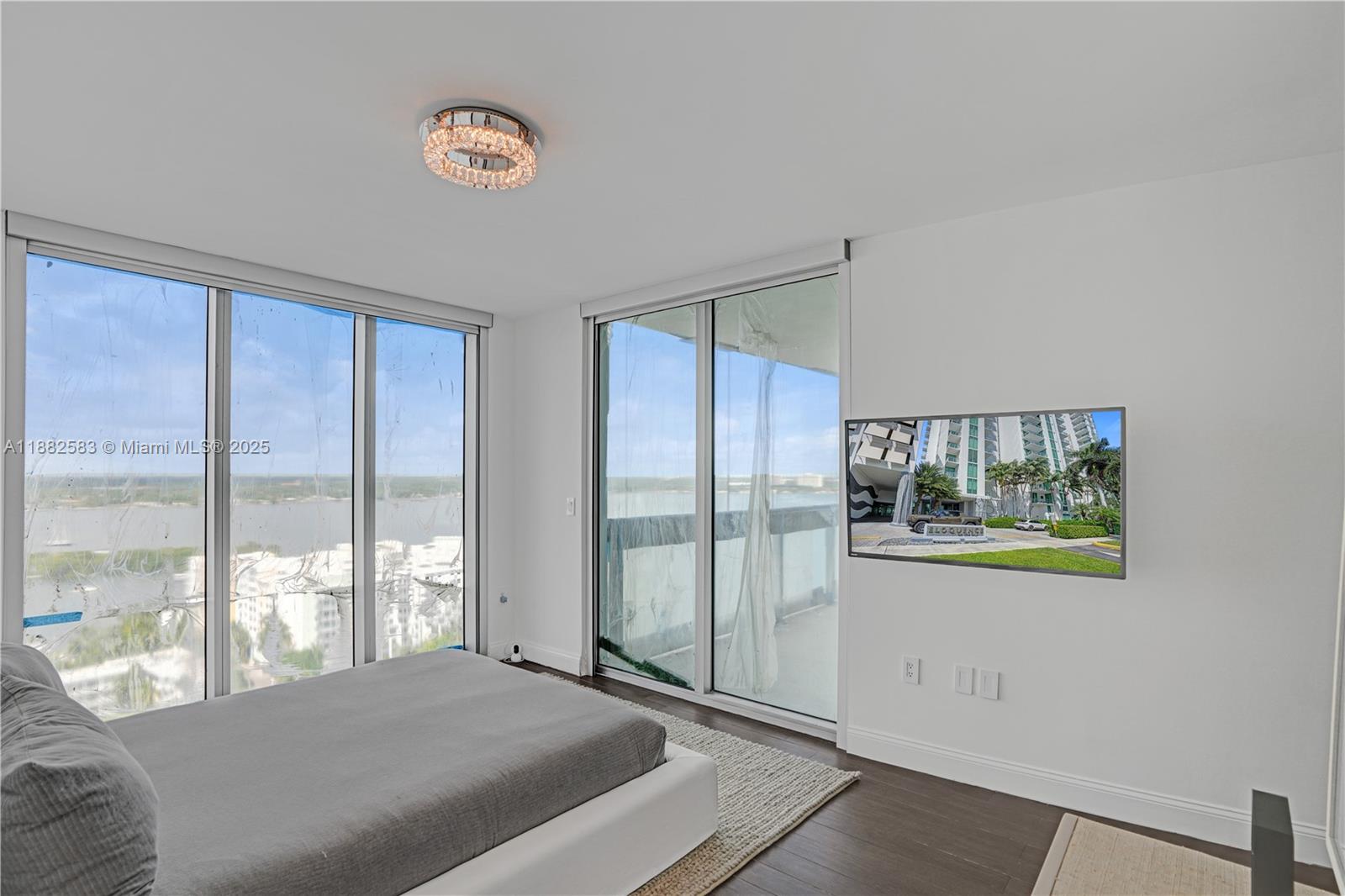 ELOQUENCE ON THE BAY COND - Residential Lease