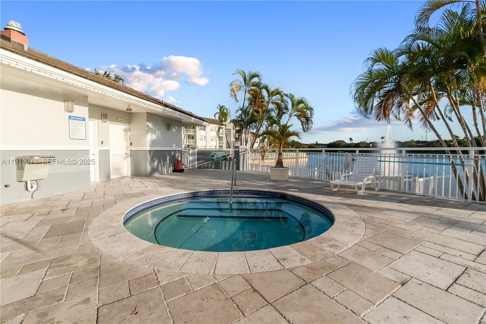 LE CLUB AT OLD CUTLER CON - Residential