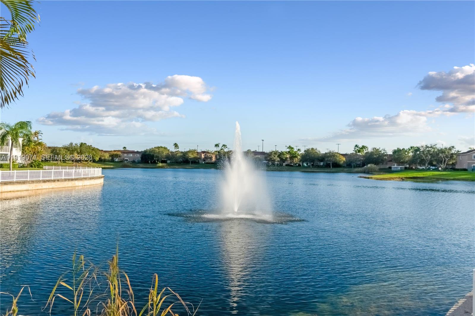 LE CLUB AT OLD CUTLER CON - Residential