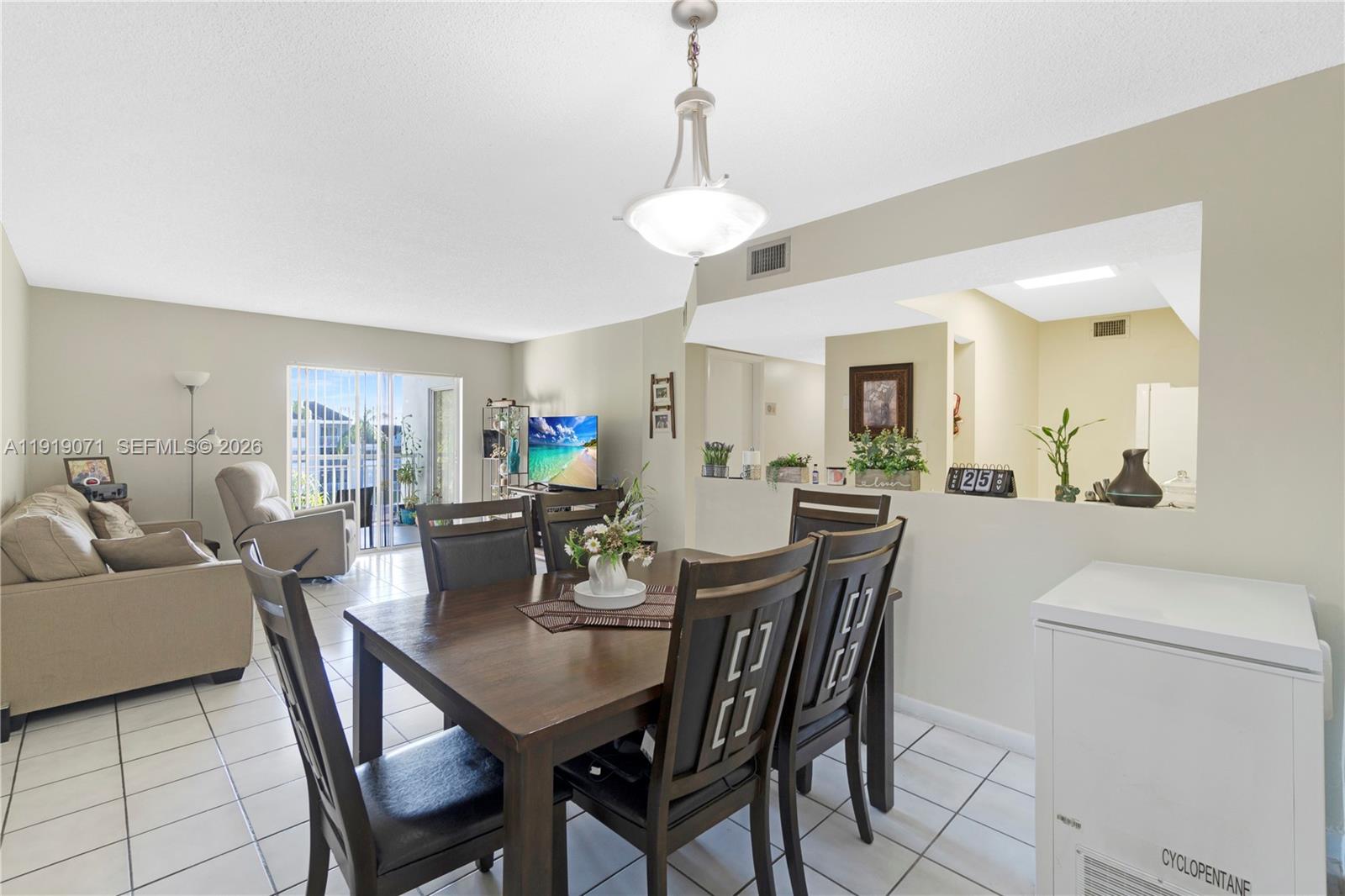 LE CLUB AT OLD CUTLER CON - Residential