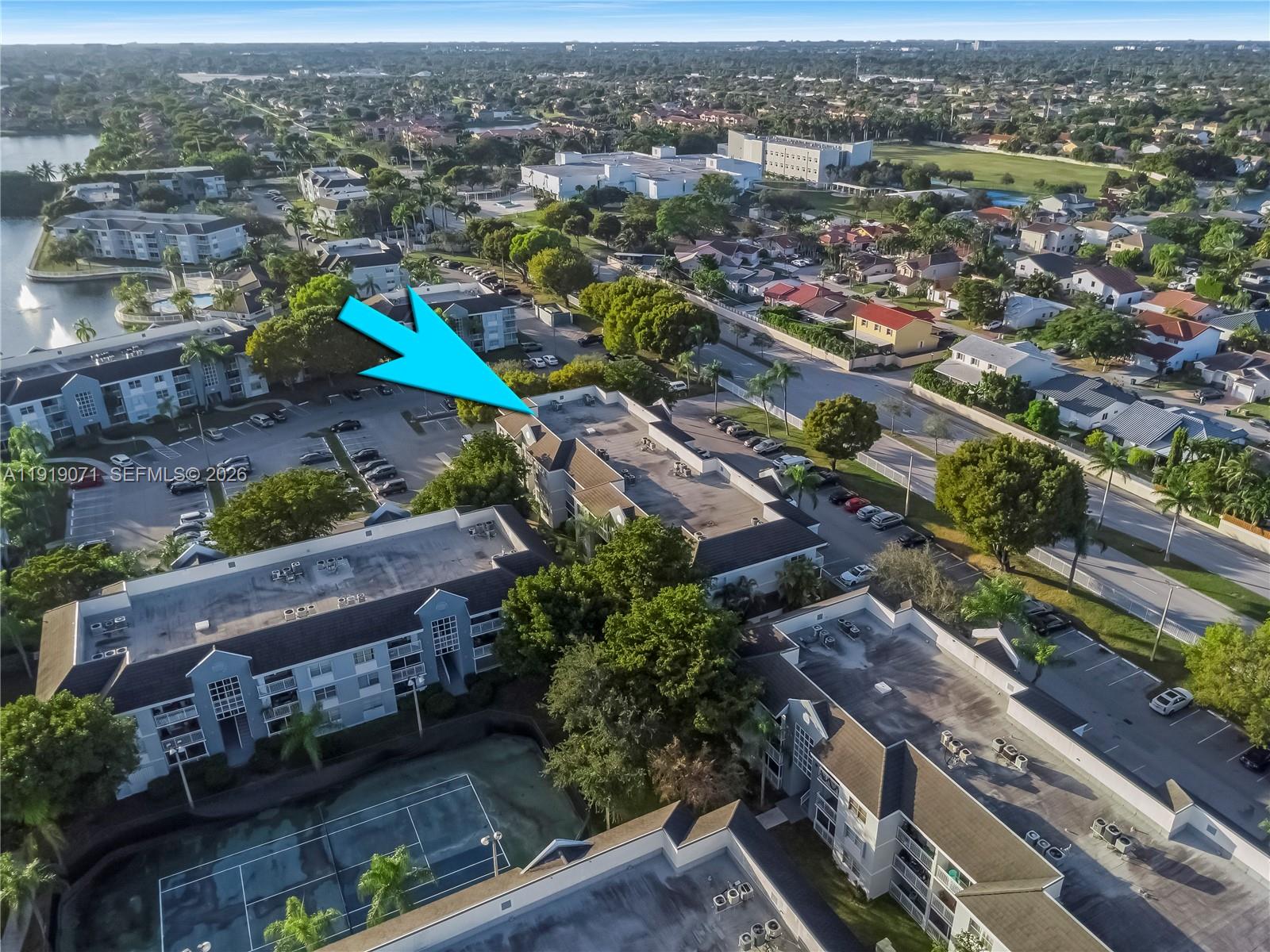 LE CLUB AT OLD CUTLER CON - Residential