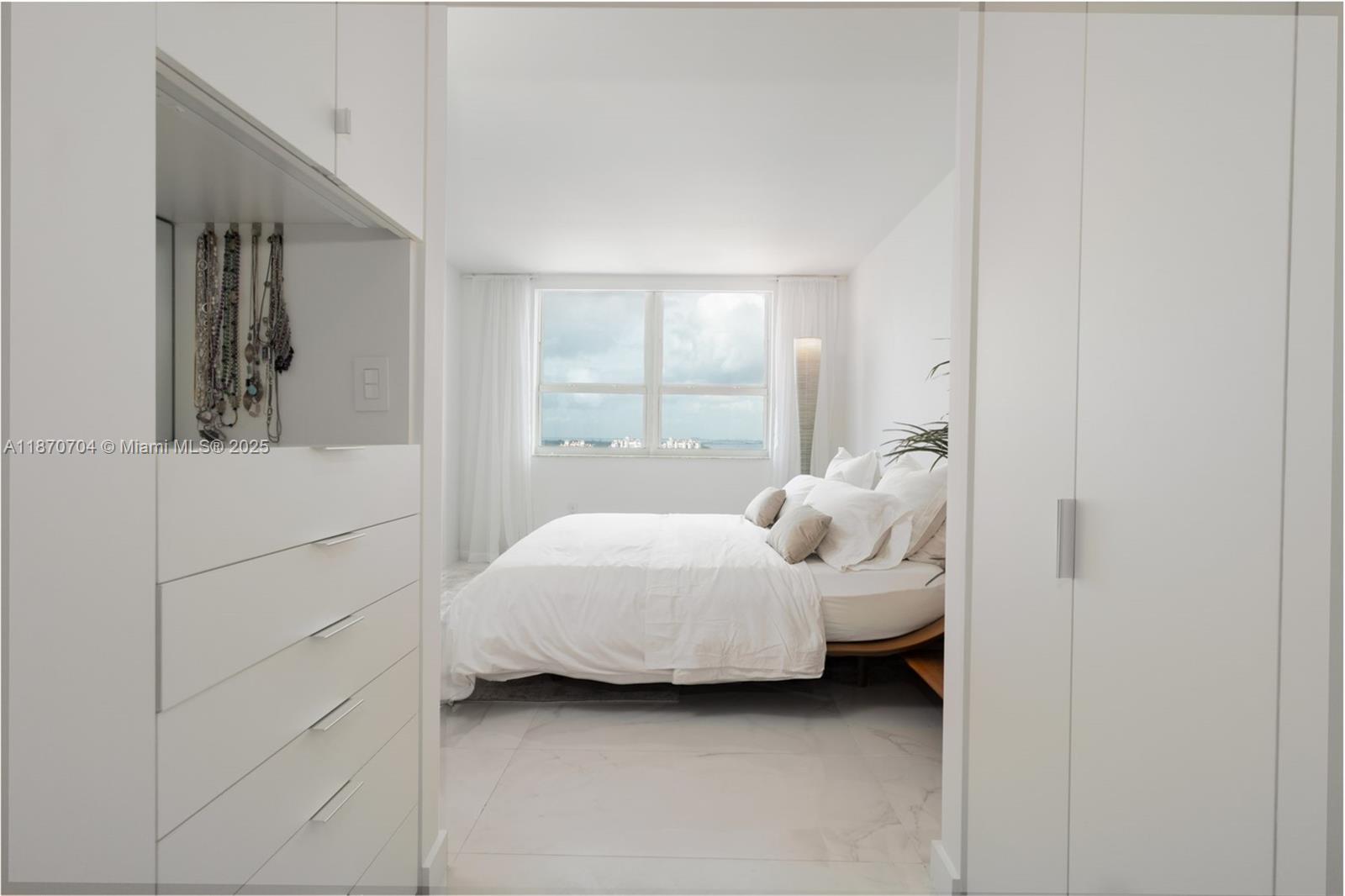 YACHT CLUB AT PORTOFINO C - Residential Lease