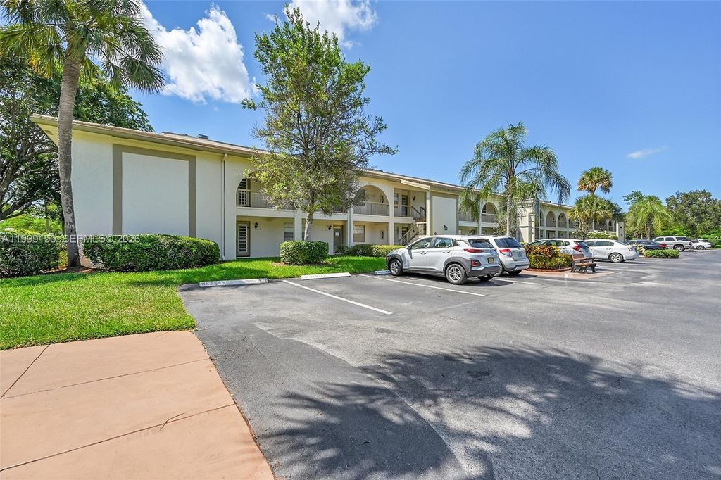 Photo of 2707 Nassau Bnd #H2, Coconut Creek, FL 33066 (MLS # A11999190)