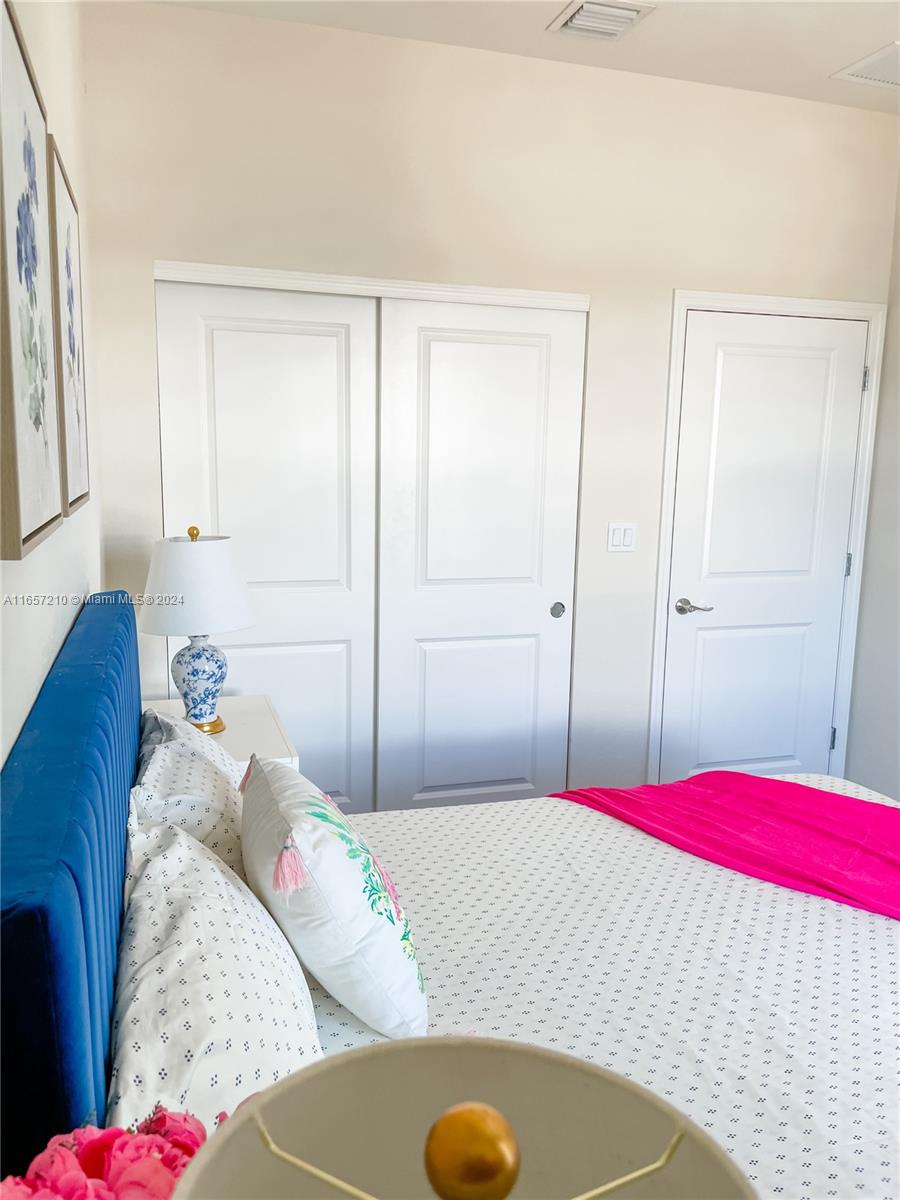 5100 Eucalyptus Dr 2