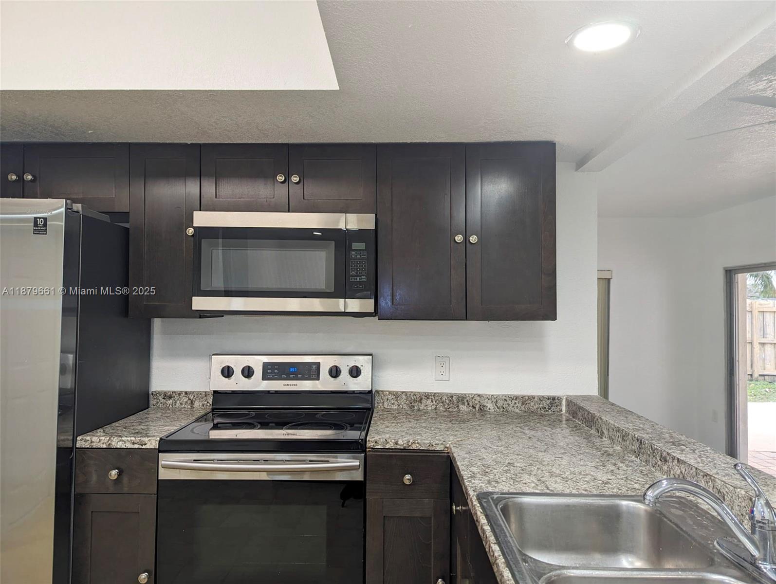 WESTVIEW SEC 3 PART 1 AME - Residential