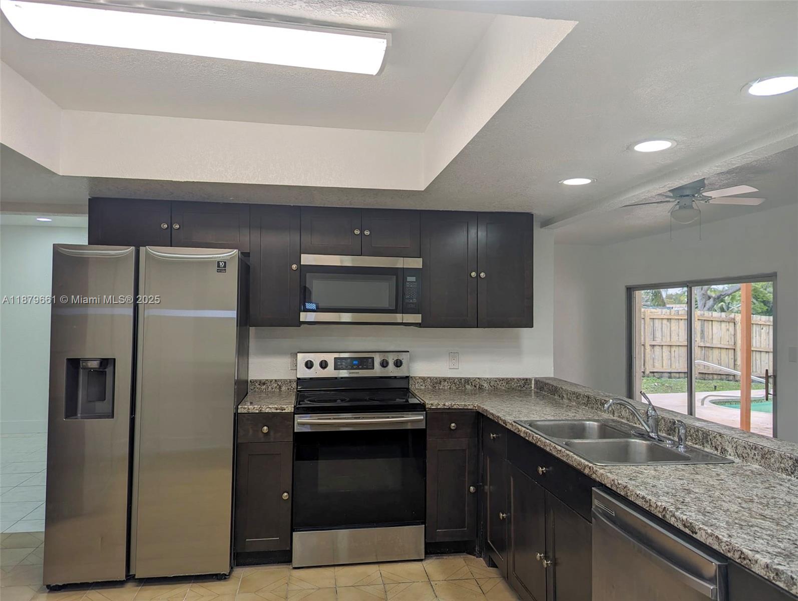 WESTVIEW SEC 3 PART 1 AME - Residential