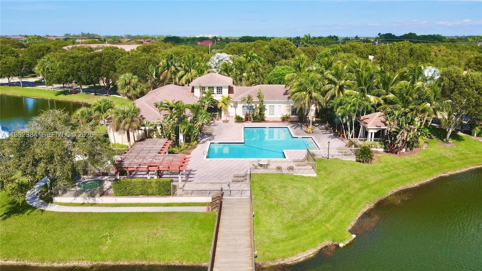 AVENTINE AT MIRAMAR CONDO - Residential Lease