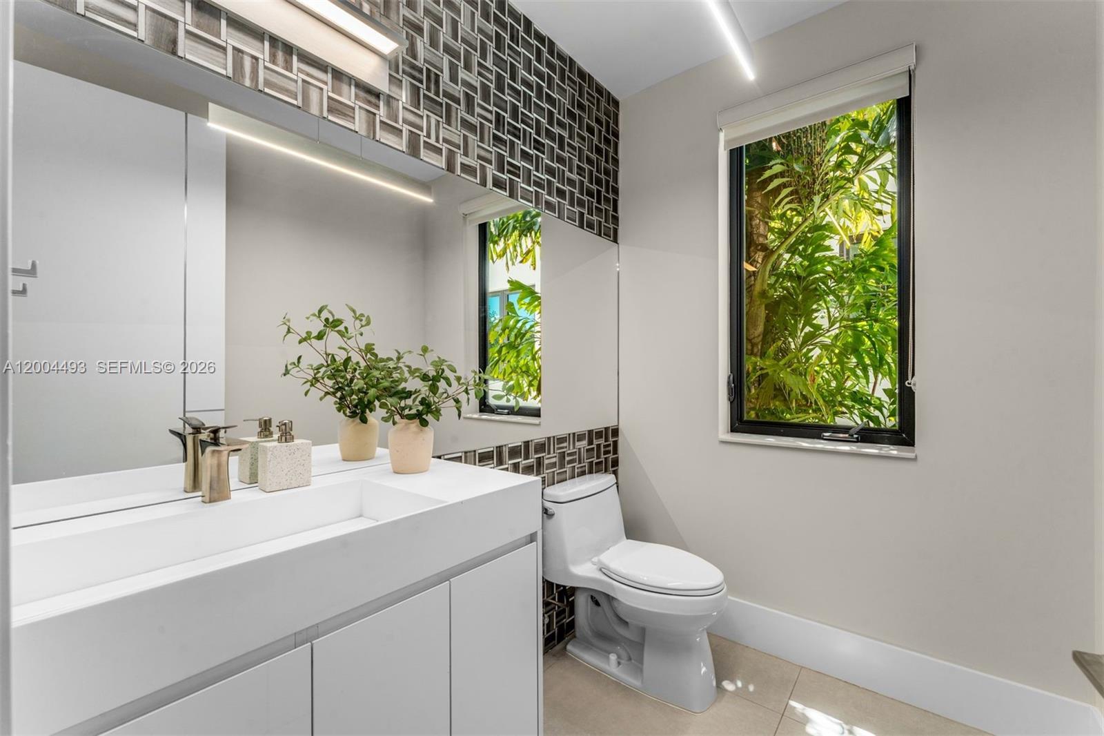 VICTORIA PARK CORR AMEN P - Residential