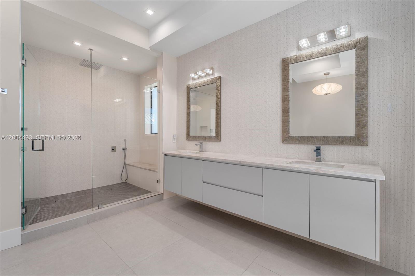 VICTORIA PARK CORR AMEN P - Residential
