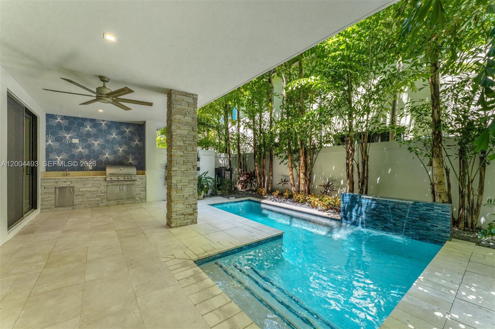 VICTORIA PARK CORR AMEN P - Residential