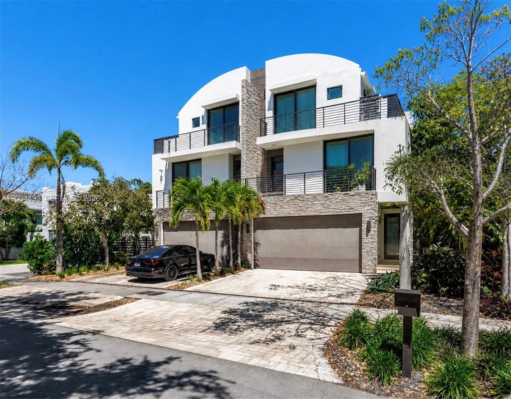 Photo of 104 NE 16th Ter, Fort Lauderdale, FL 33301 (MLS # A12004493)