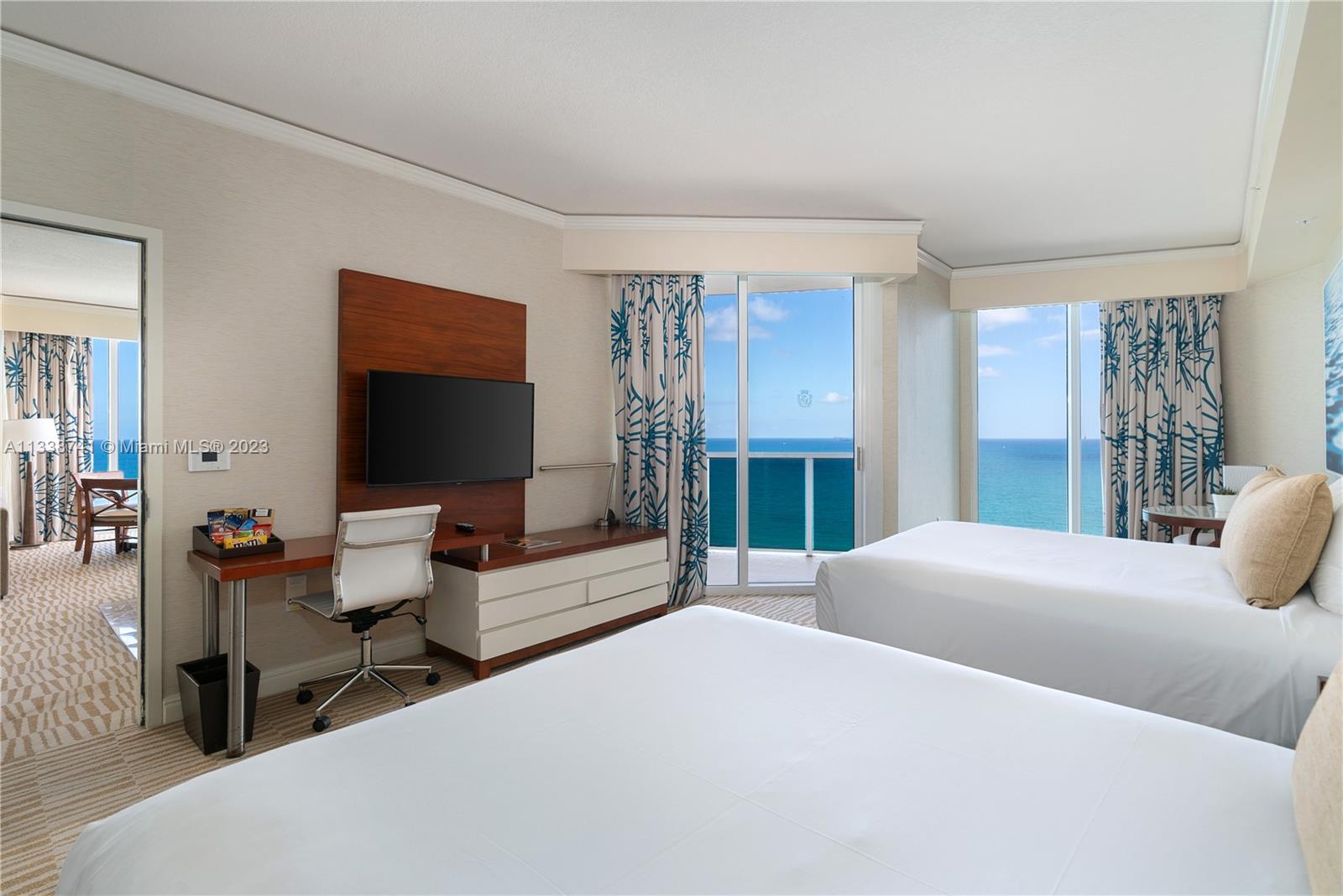 18001 Collins Ave 2009