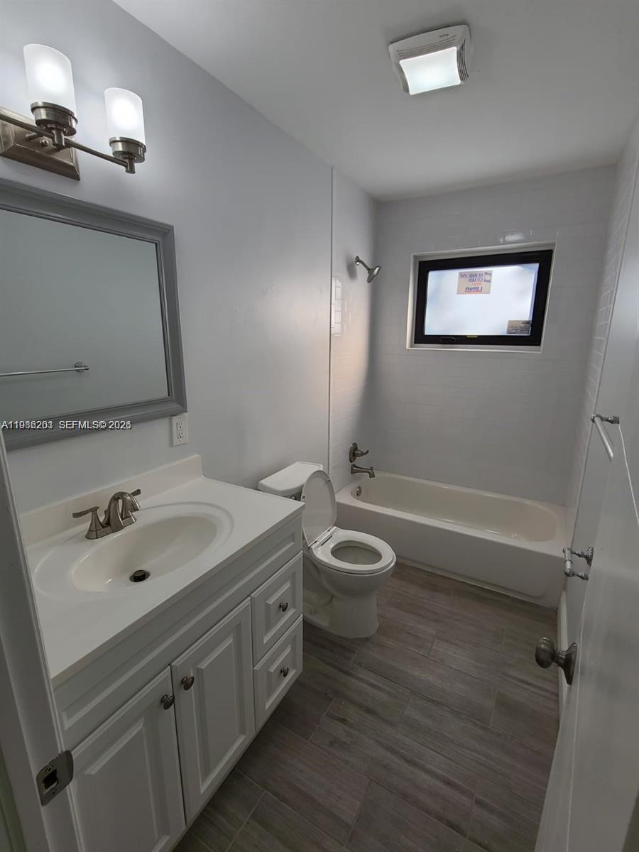 WILTON MANORS FIRST ADD - Residential Lease