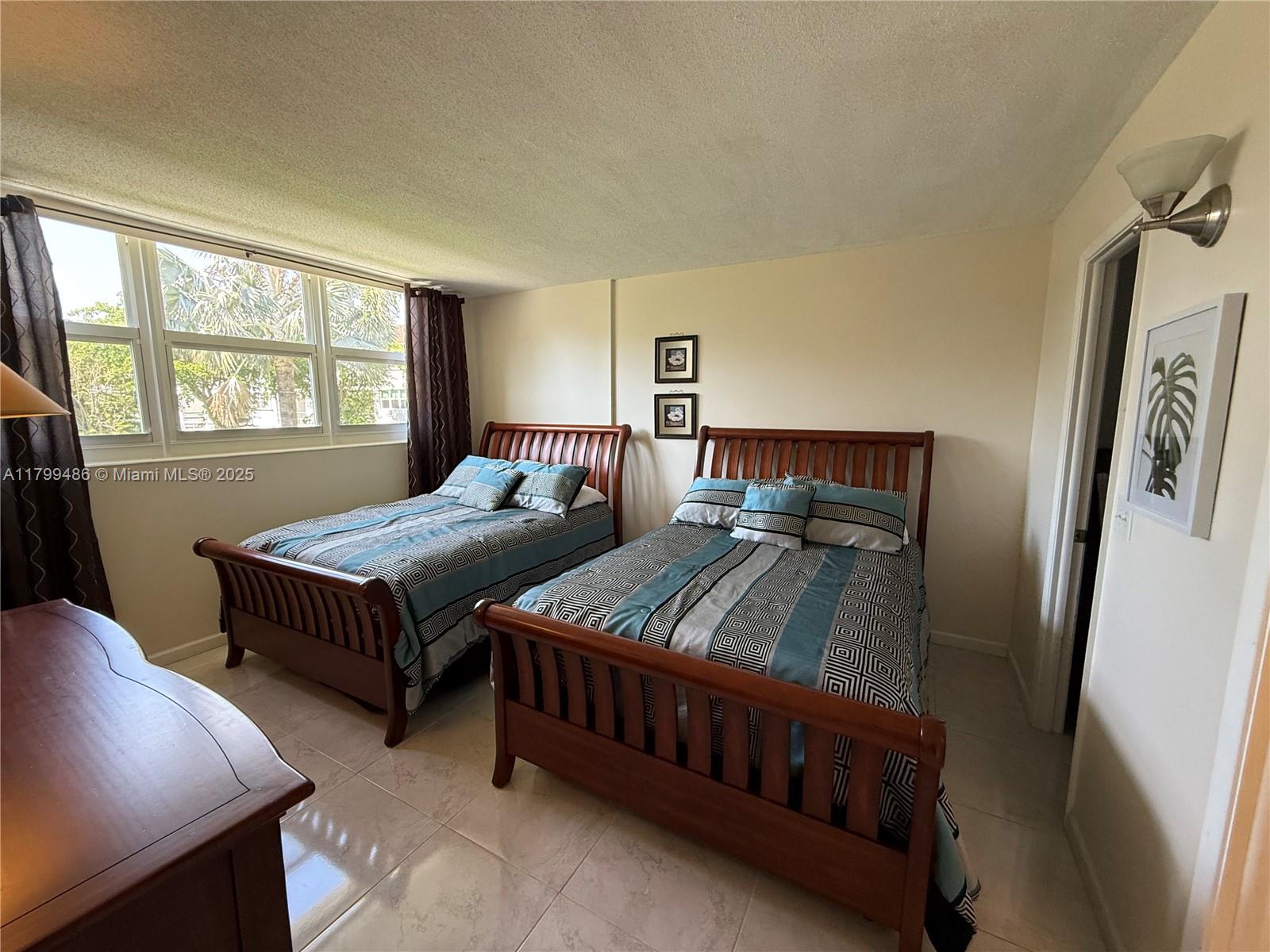 DEERFIELD BEACH GARDENS - Residential