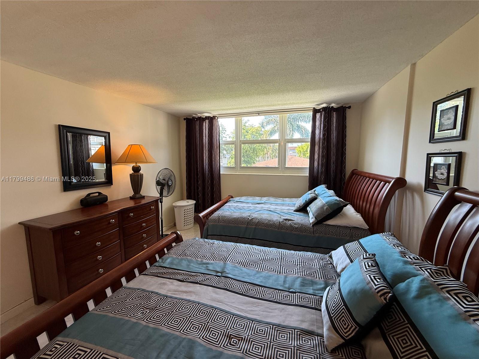 DEERFIELD BEACH GARDENS - Residential