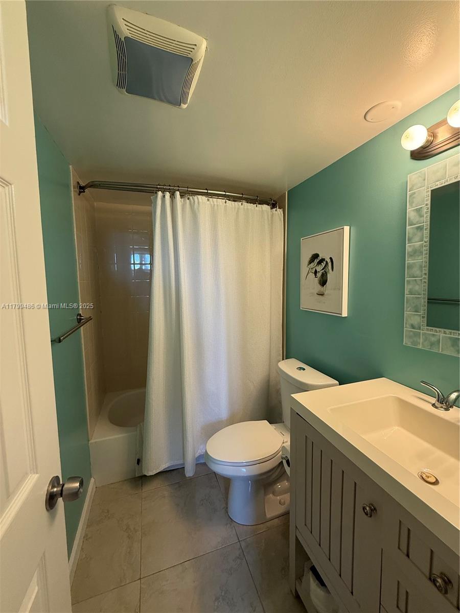 DEERFIELD BEACH GARDENS - Residential