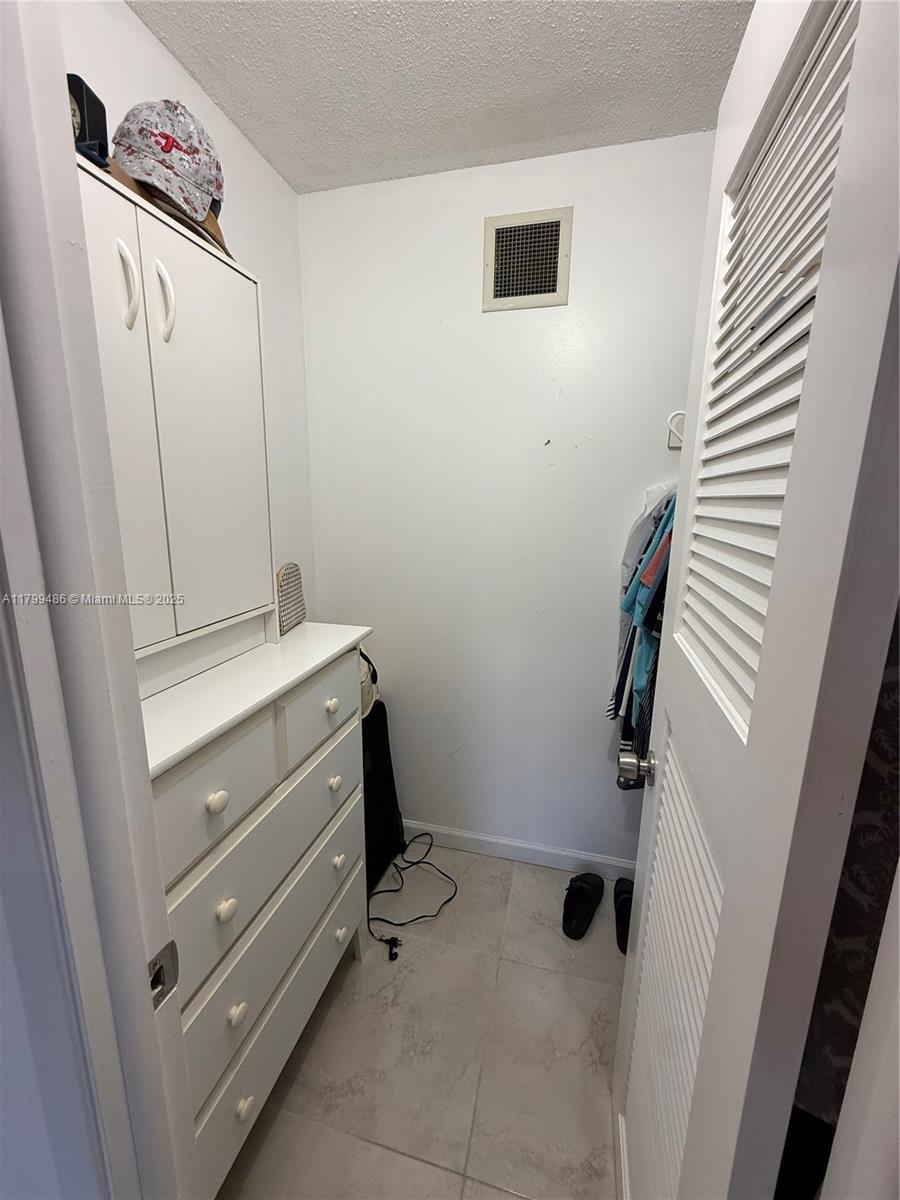 DEERFIELD BEACH GARDENS - Residential