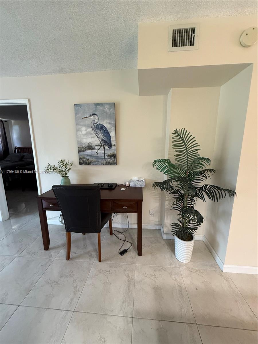 DEERFIELD BEACH GARDENS - Residential