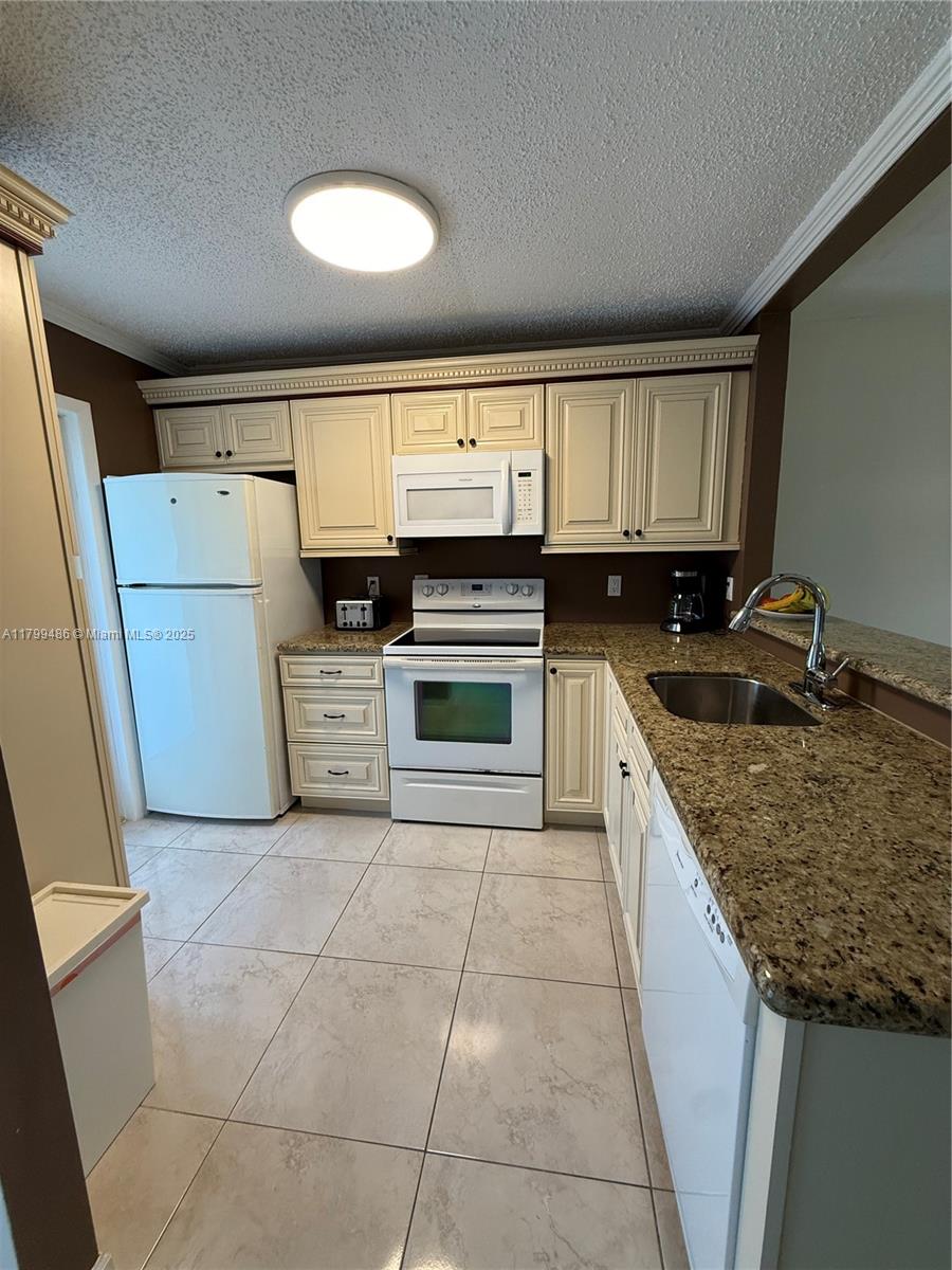 400 SE 10th St 214