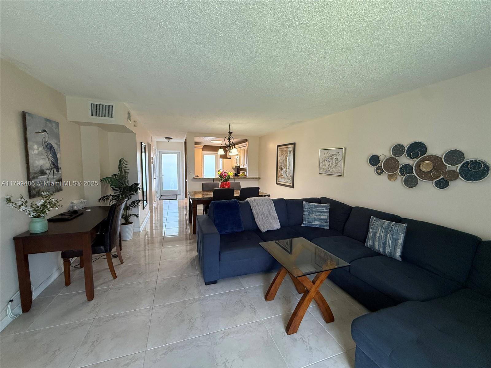 DEERFIELD BEACH GARDENS - Residential