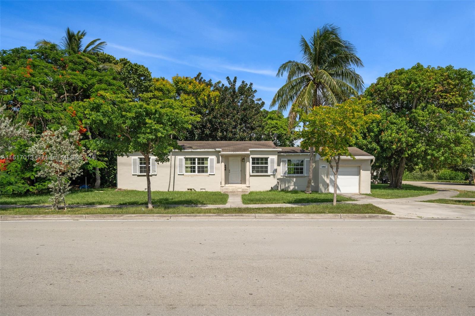 1400 Sw 62nd Ave, West Miami, Miami-Dade County, Florida - 3 Bedrooms  
1 Bathrooms - 