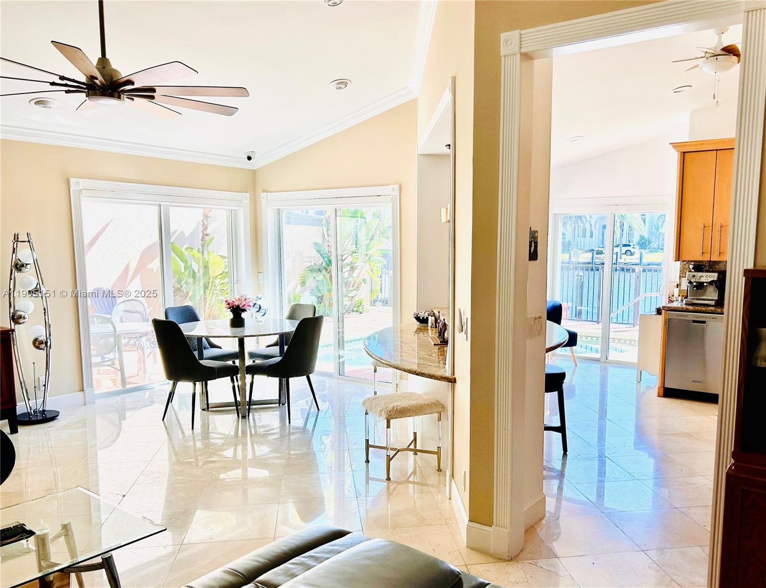 PELICAN HARBOR PH 3 - Residential Lease