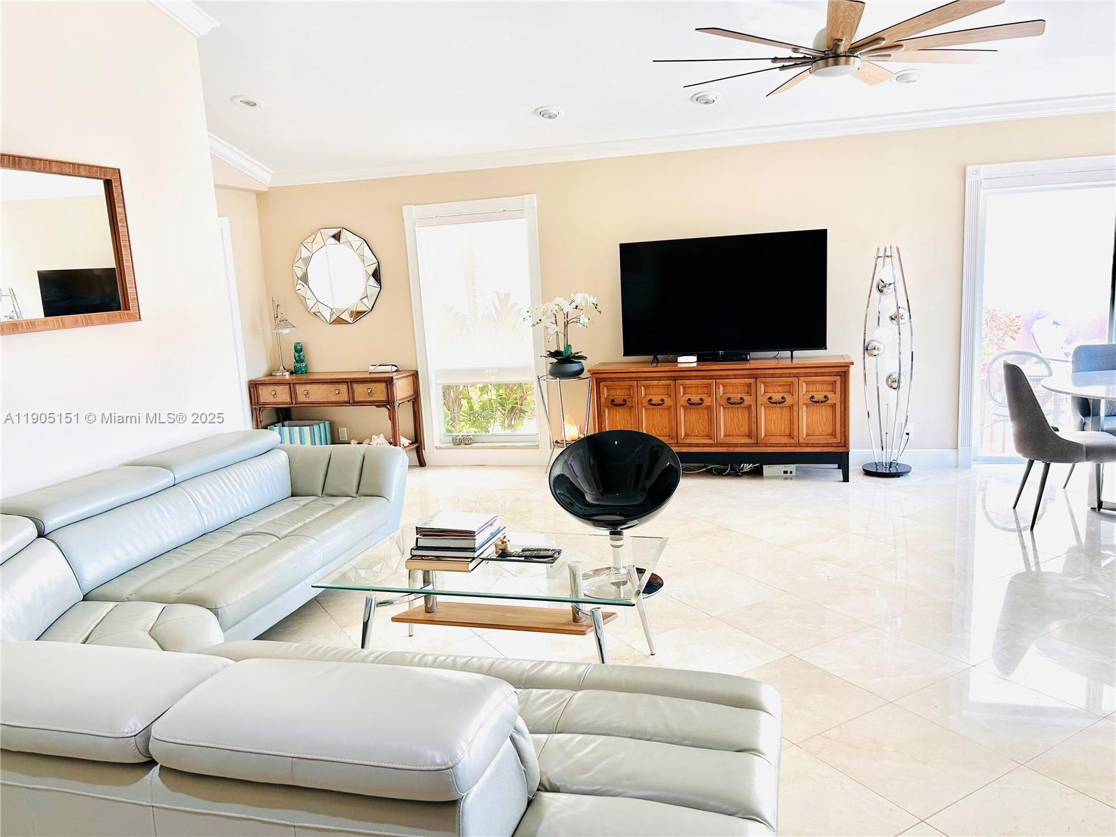 PELICAN HARBOR PH 3 - Residential Lease