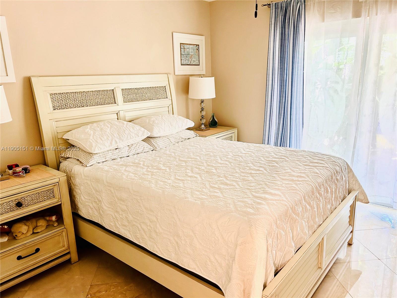 PELICAN HARBOR PH 3 - Residential Lease