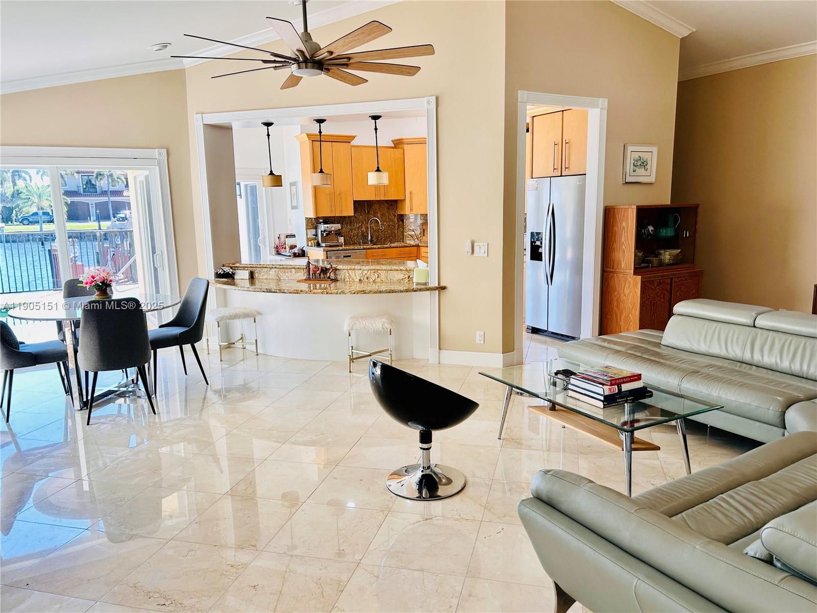 PELICAN HARBOR PH 3 - Residential Lease