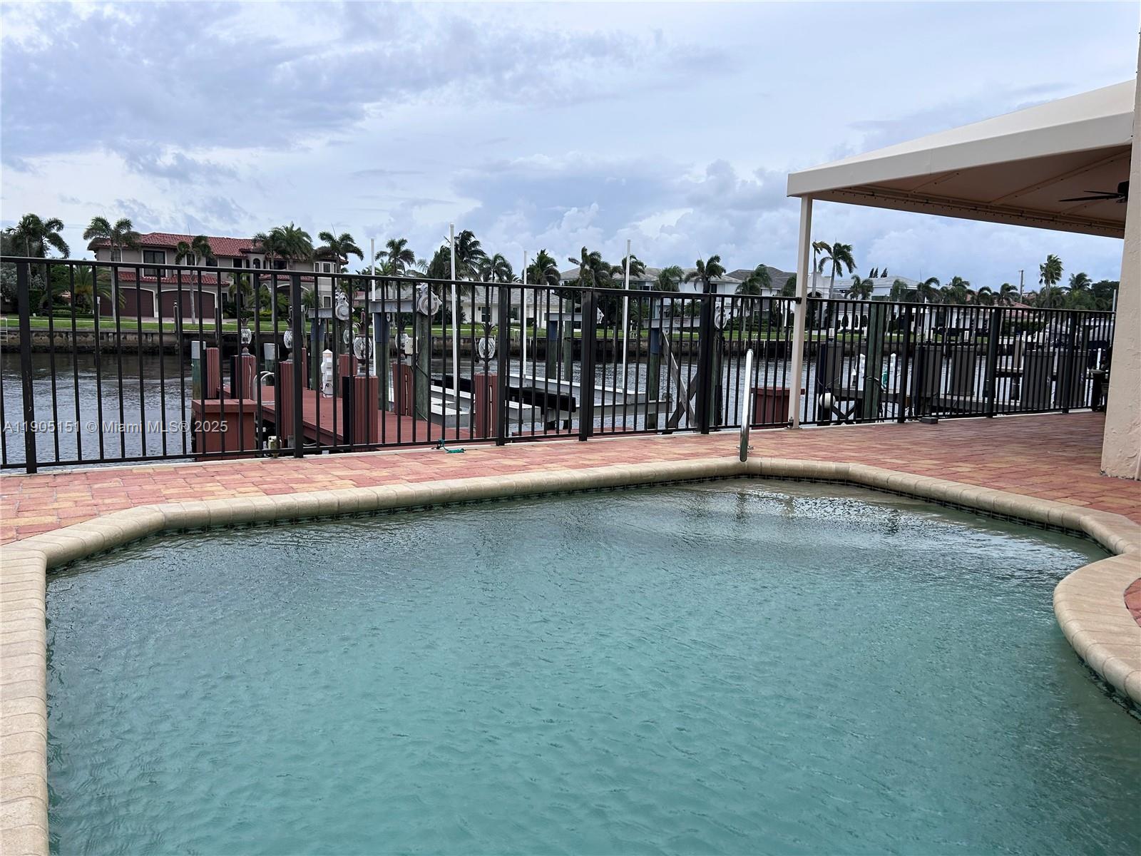 PELICAN HARBOR PH 3 - Residential Lease