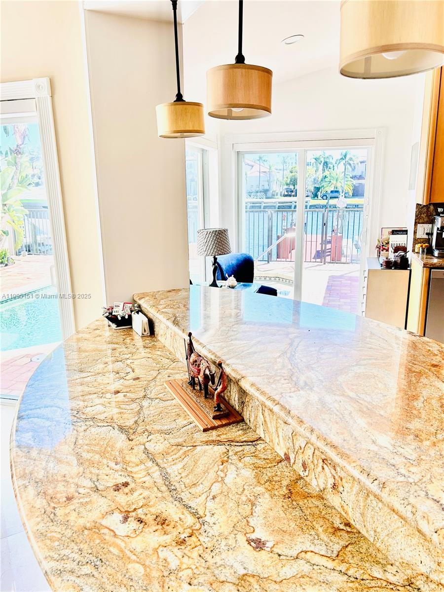 PELICAN HARBOR PH 3 - Residential Lease