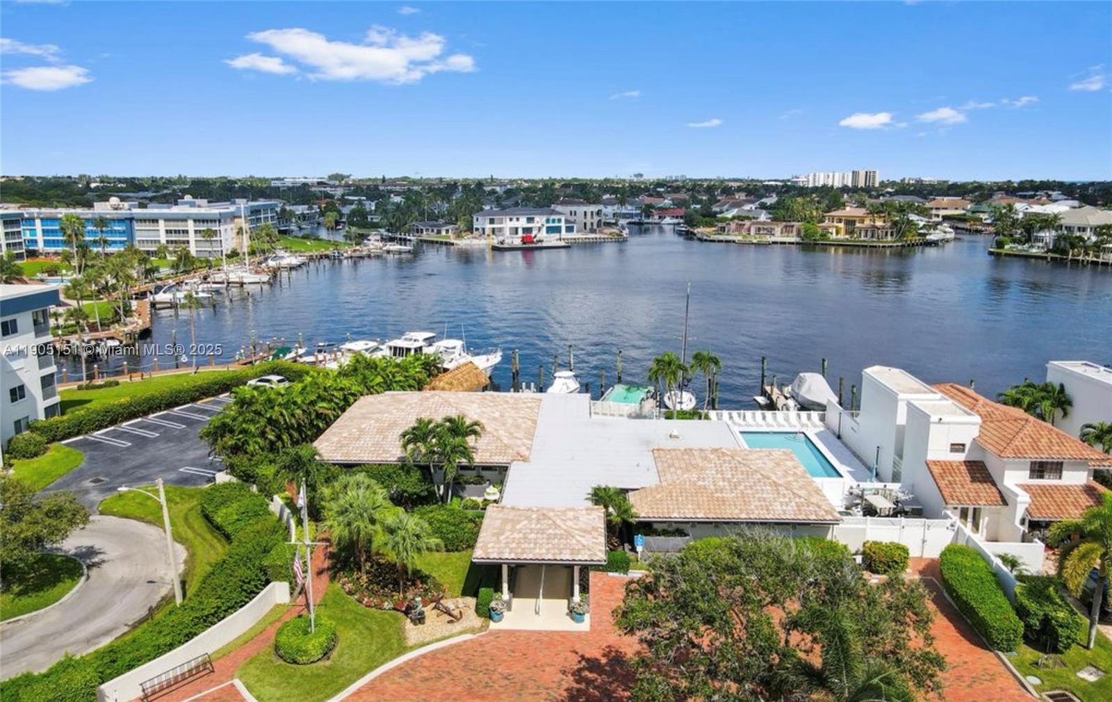 PELICAN HARBOR PH 3 - Residential Lease