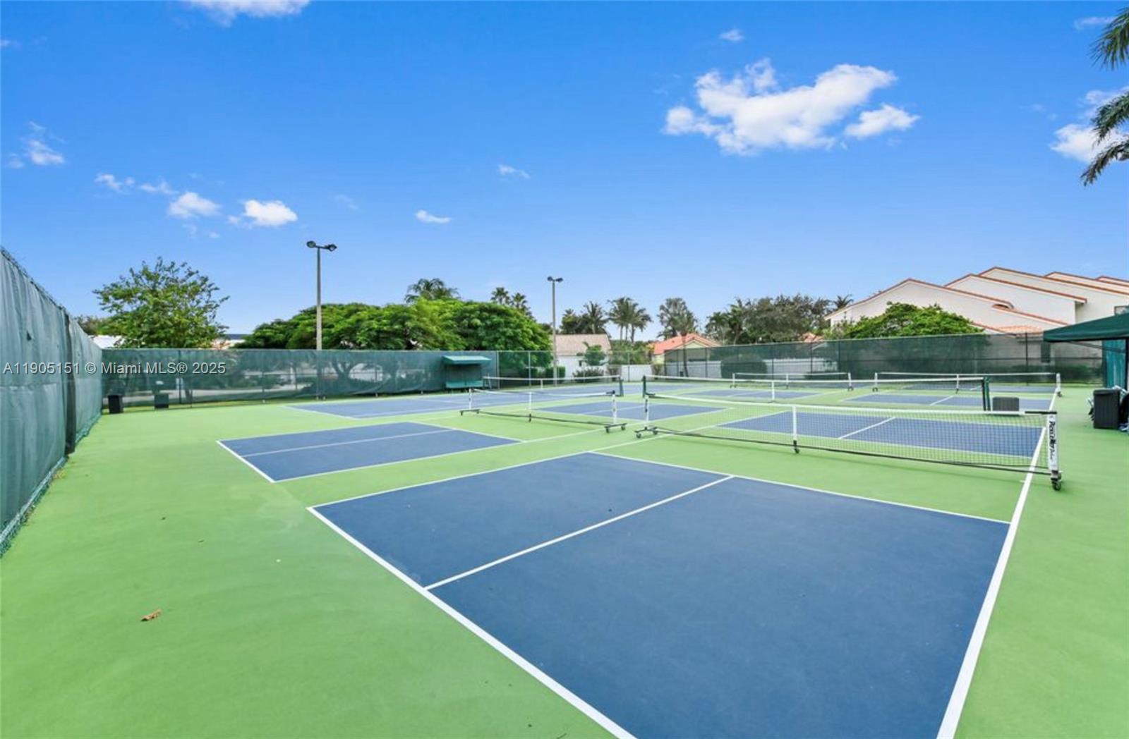 PELICAN HARBOR PH 3 - Residential Lease