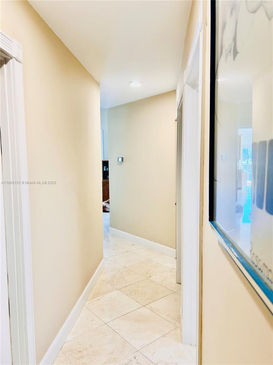 PELICAN HARBOR PH 3 - Residential Lease