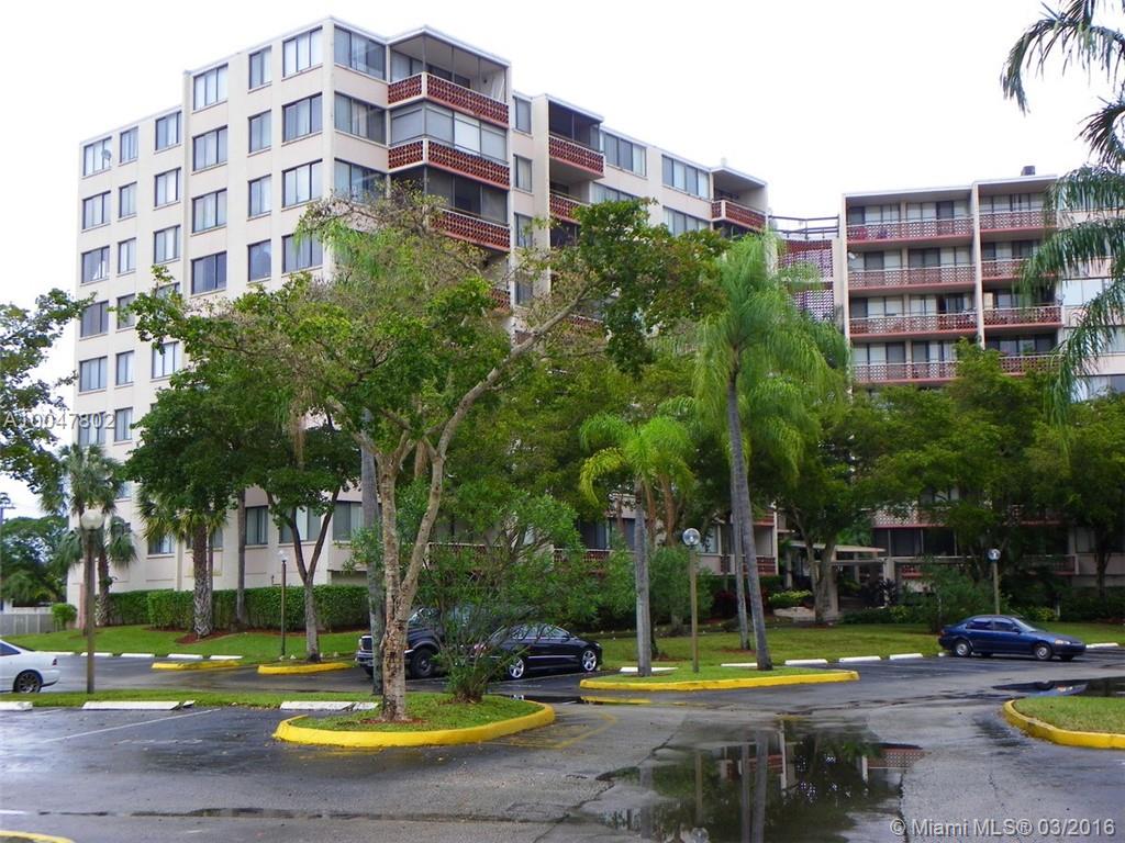 INVERRARY GARDENS I CONDO - Residential Lease