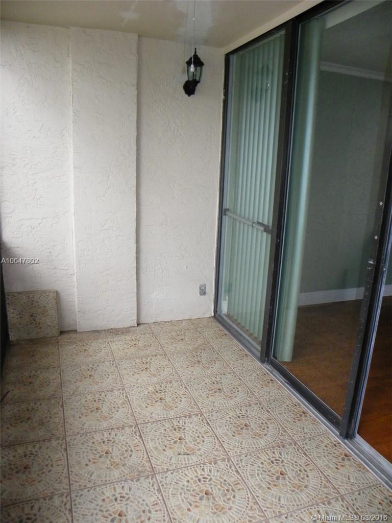 INVERRARY GARDENS I CONDO - Residential Lease